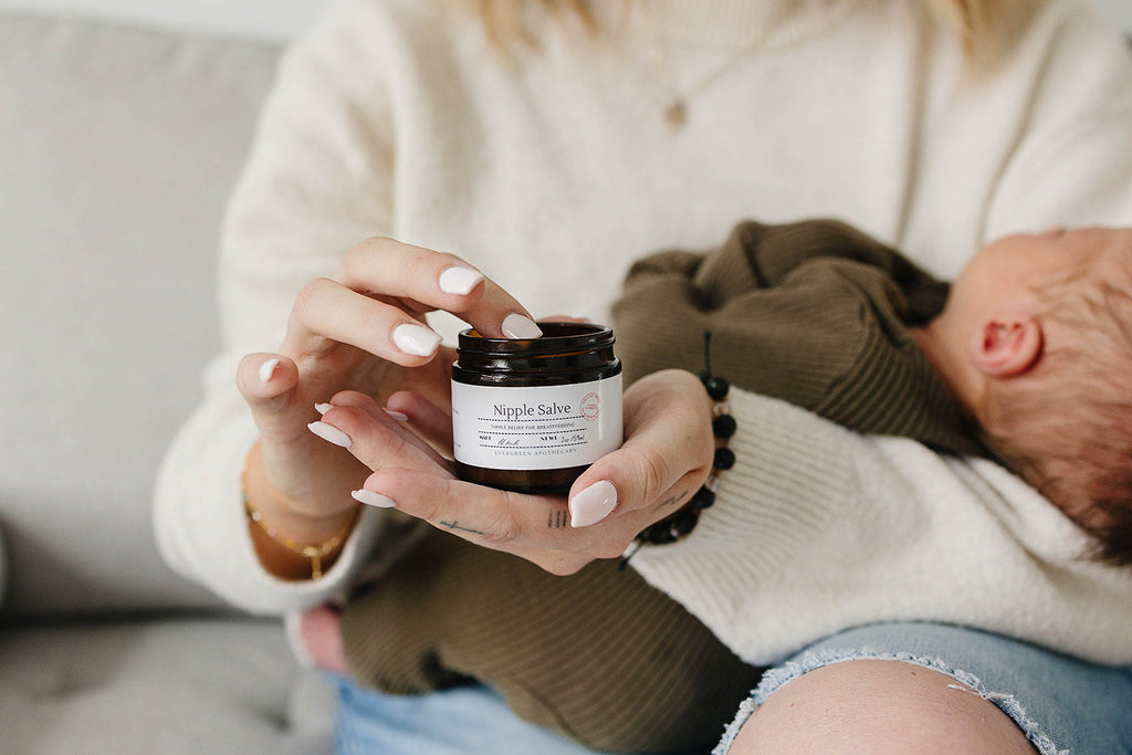 🌿 Mama Care Salve