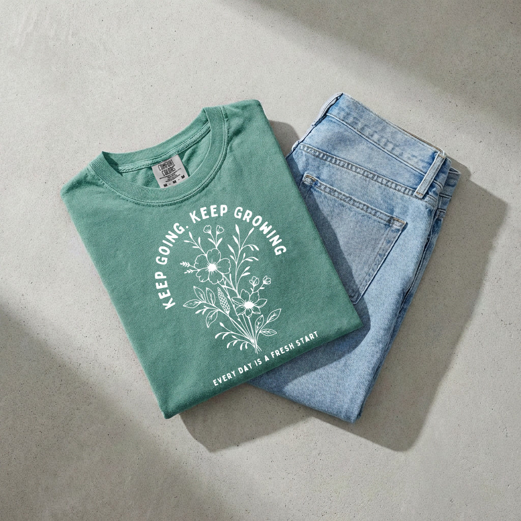 Keep Growing Tee 🌱