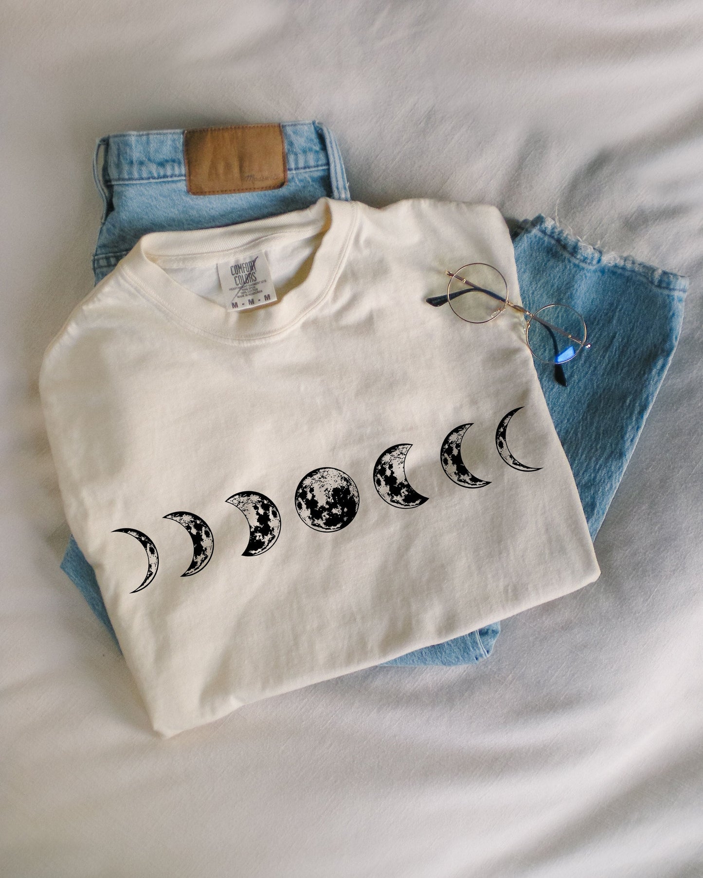 Moon Phase Tee 🌙 | Cozy Nature Graphic Tee