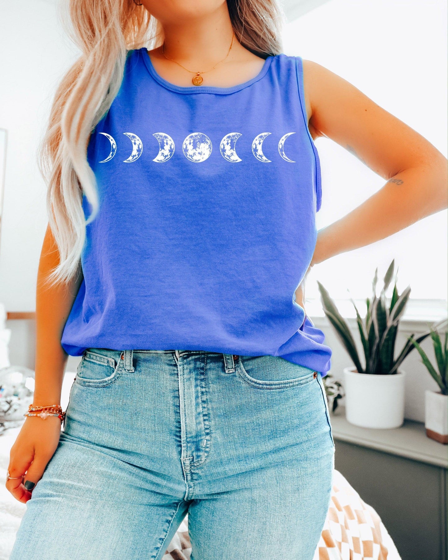 Moon Phase Tank 🌙 | Cozy Nature Graphic Tank